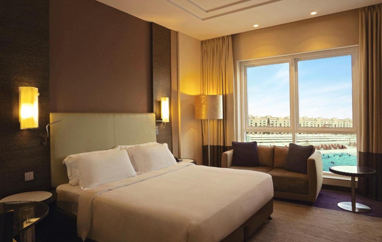 Four Points By Sheraton Al Aïn Extérieur photo A room at the hotel